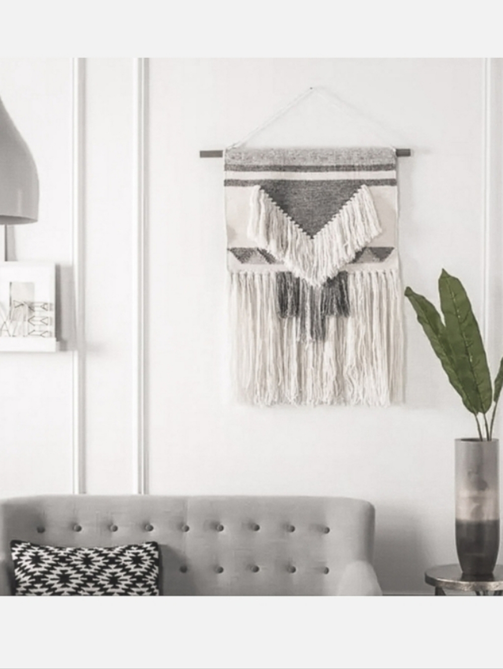 New Safavieh Indian Woven Arbus Macrame Wall Hanging & Locust Dowel White / Gray